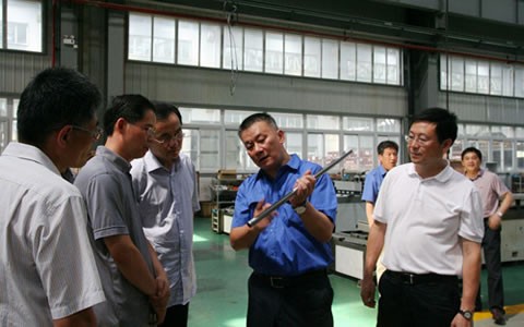 省经信委李上葵总工程师来通宝TB调研考察